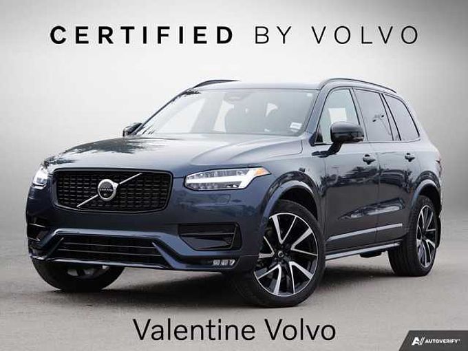 Volvo XC90 Plus Dark Theme