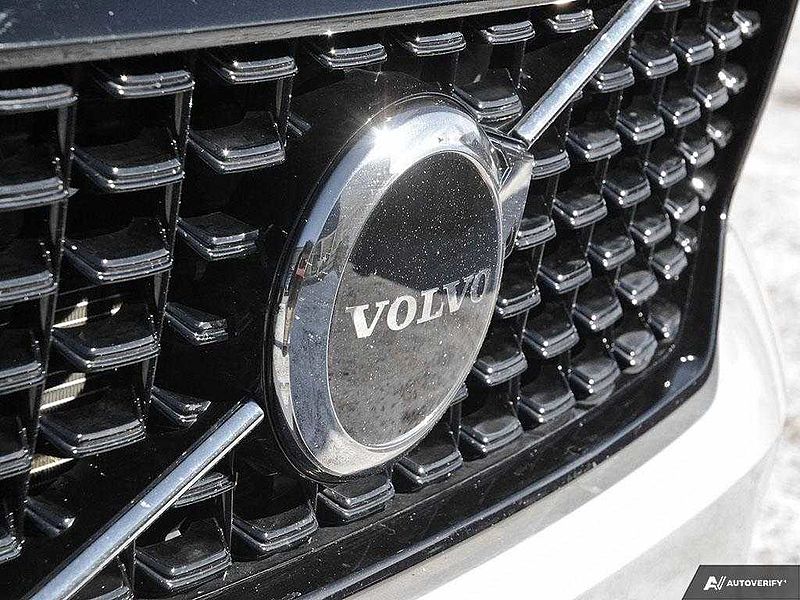 Volvo  Plus Dark Theme